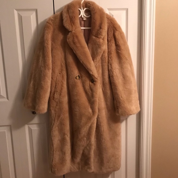 Light brown or tan coat - Picture 1 of 1